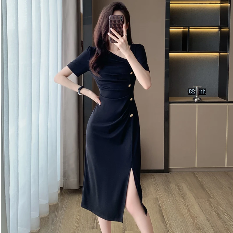 夏天连衣裙高级感气质收腰时尚修身长裙开叉包臀赫本风法式小黑裙