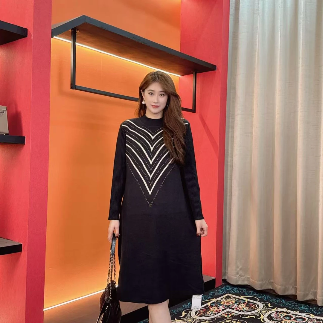 r39 多金大码气质减龄长款A字裙子秋冬季女装设计感连衣裙女