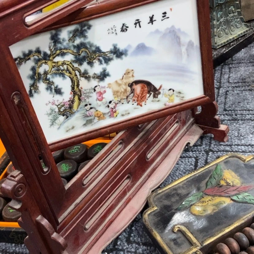 【闪购商品】陶瓷摆件荷**色