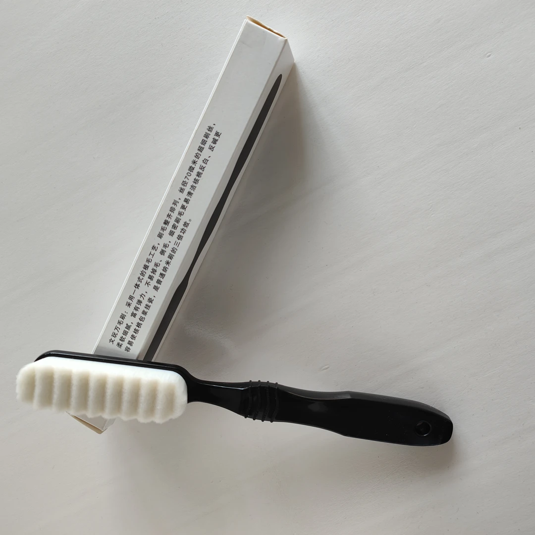 毛刷/玩具刷/打火机清理火石灰使用