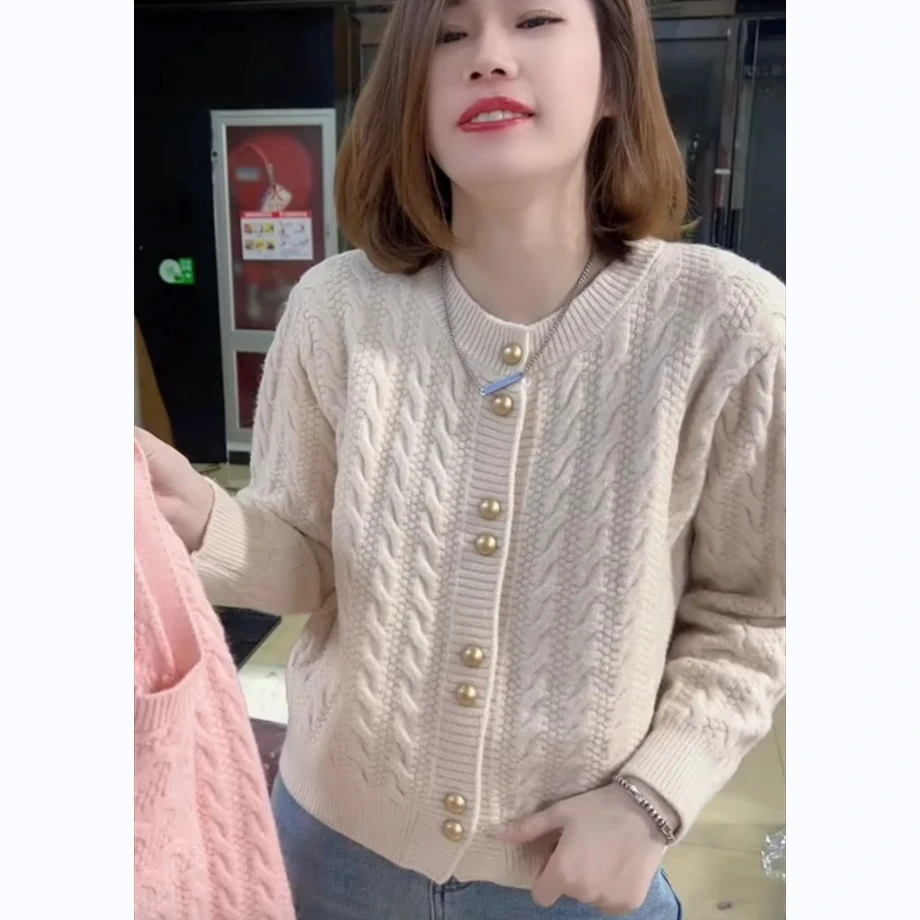 小香风单排扣开衫针织毛衣女2025秋冬新款洋气减龄保暖纯色上衣潮