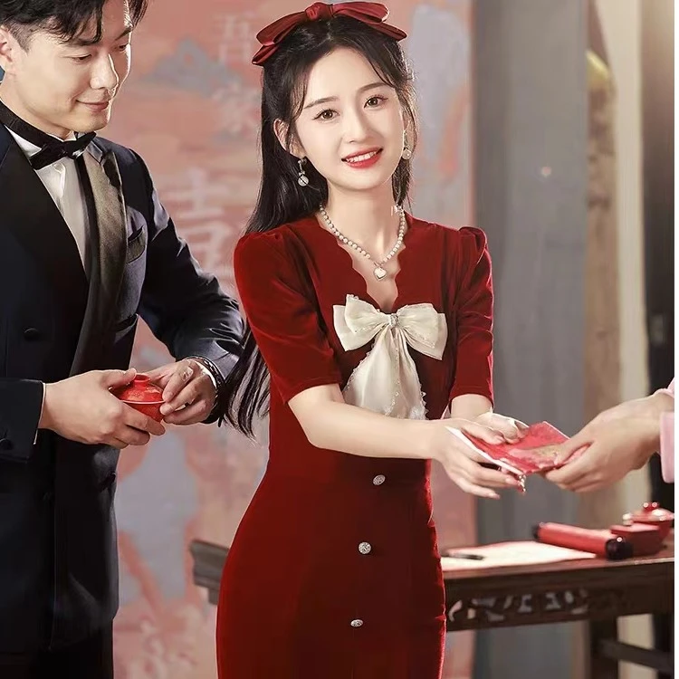 酒红色敬酒服新娘法式鱼尾订婚礼服缎面回门便装小个子修身274款