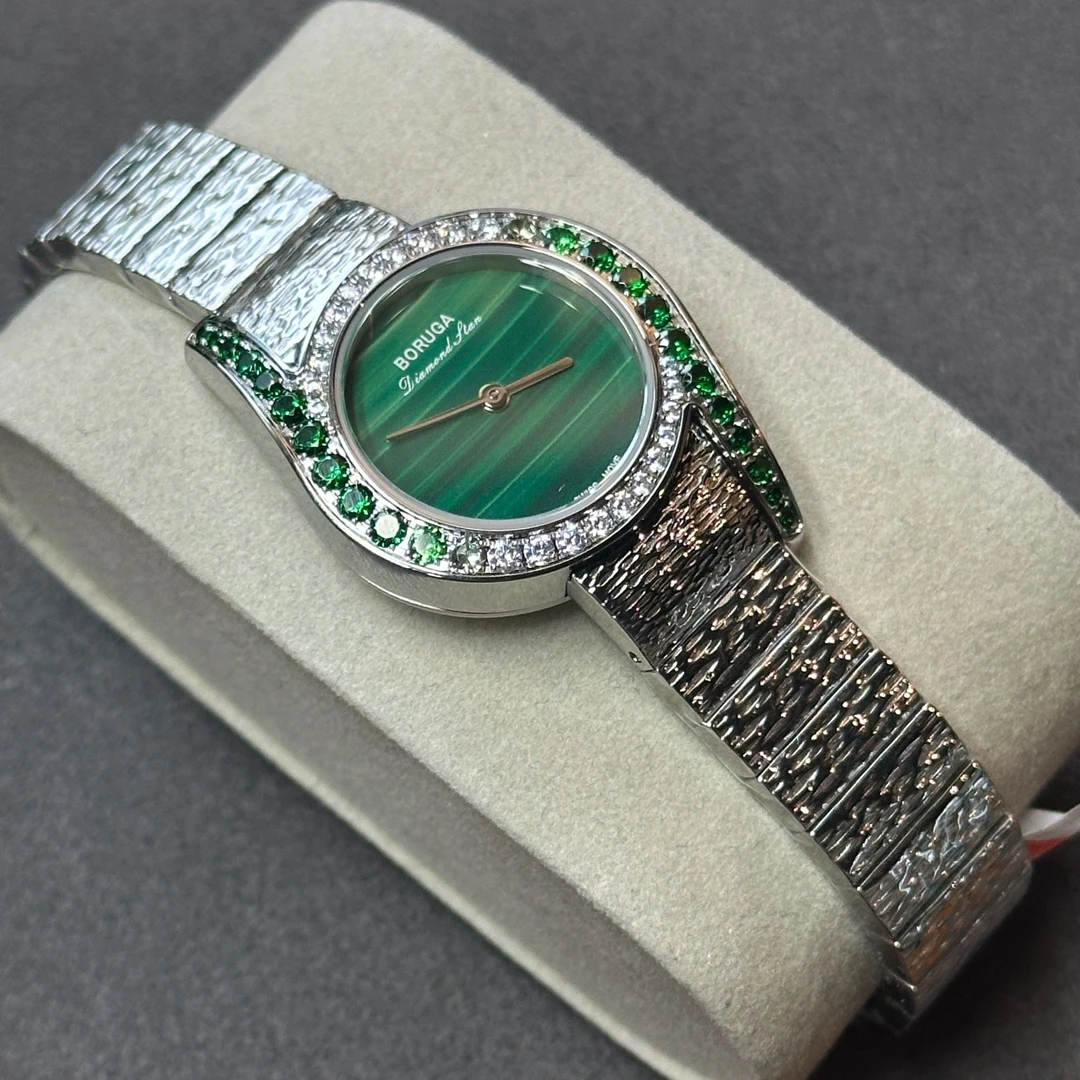 银色绿盘精致手表 石英 表盘29mm C0288