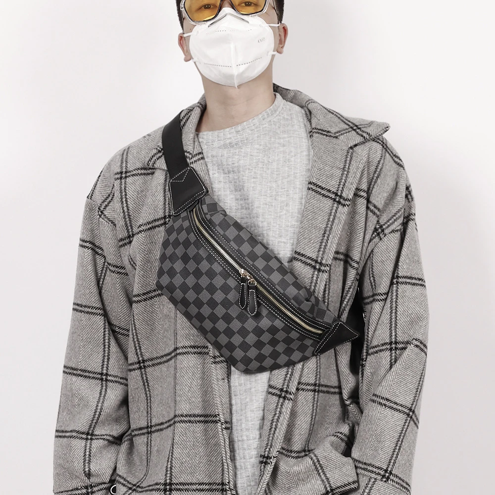 真皮男斜挎包胸包单肩包时尚潮流背包格子复古小包男牛皮腰包运动