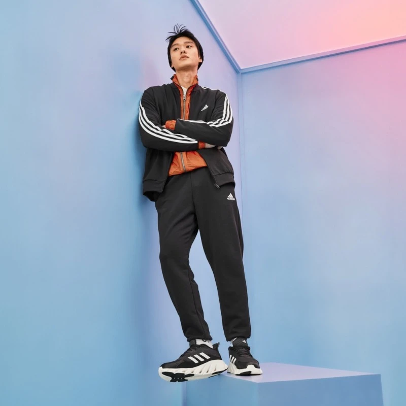阿迪达斯 运动男女新款休闲立领长袖套装 IC6766