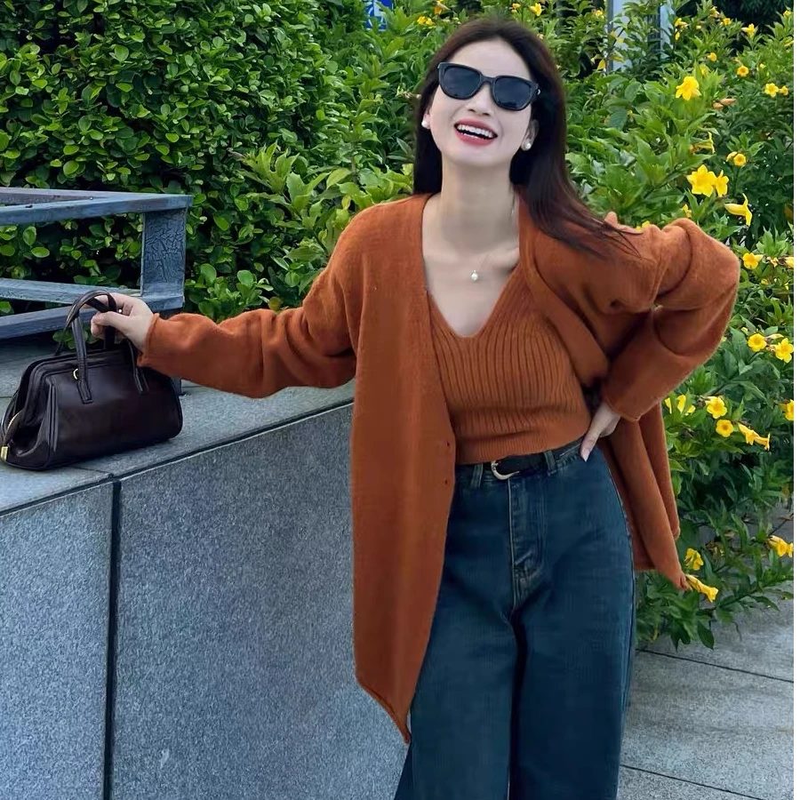 韩系慵懒风坑条设计感V领修身显瘦针织吊带开衫毛衣外套女ins秋季