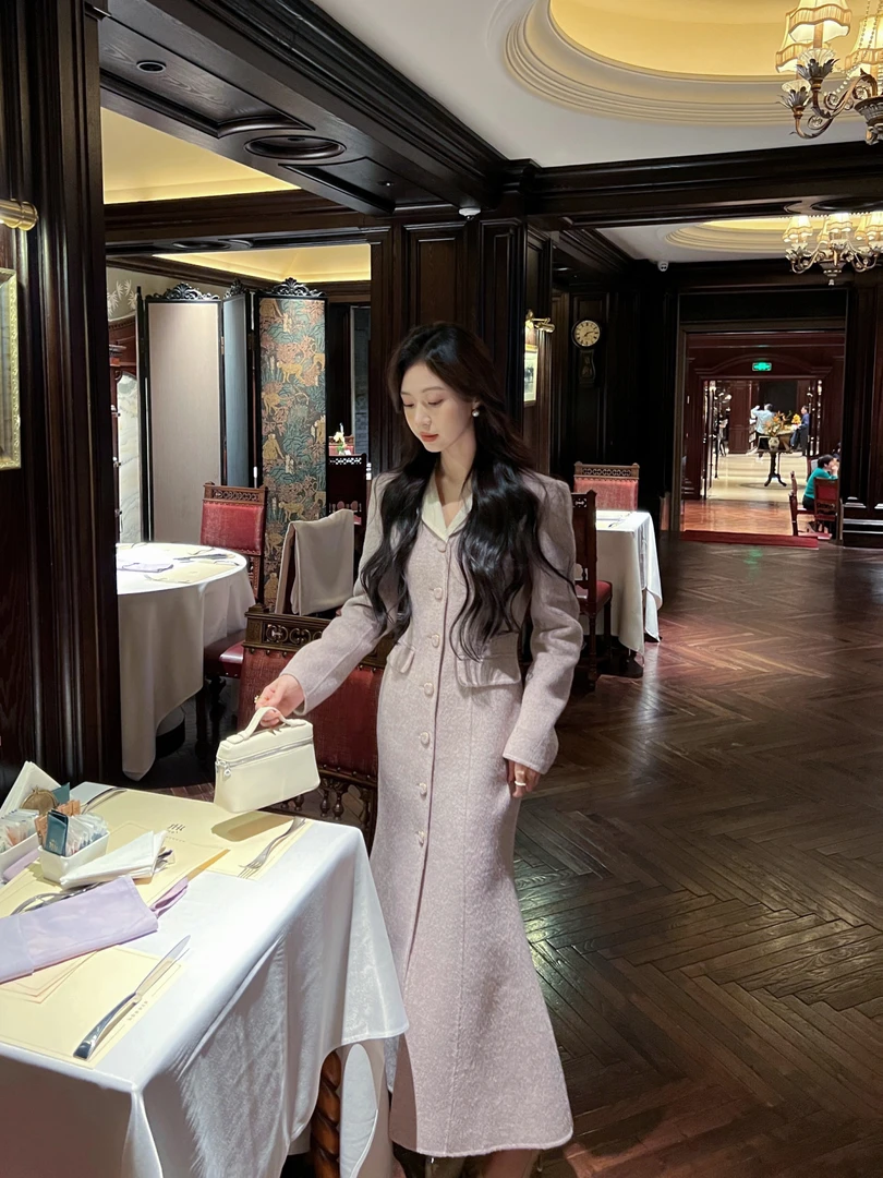 【女神降临】时尚女款冬季气质轻奢收腰修身中长款毛呢外套ZX023140