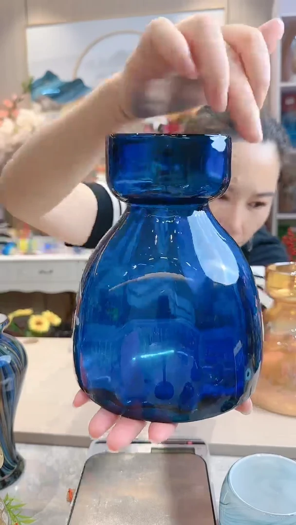 【闪购商品】微瑕琉璃花瓶（小号）