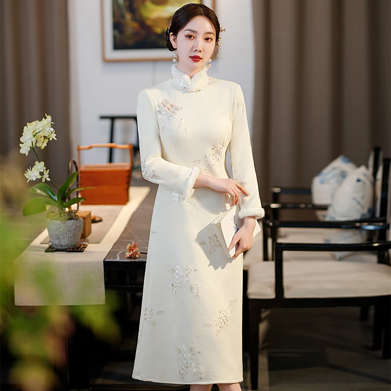 尘记旗袍秋冬款2024新款长袖日常可穿改良少女新中式小个子连衣裙