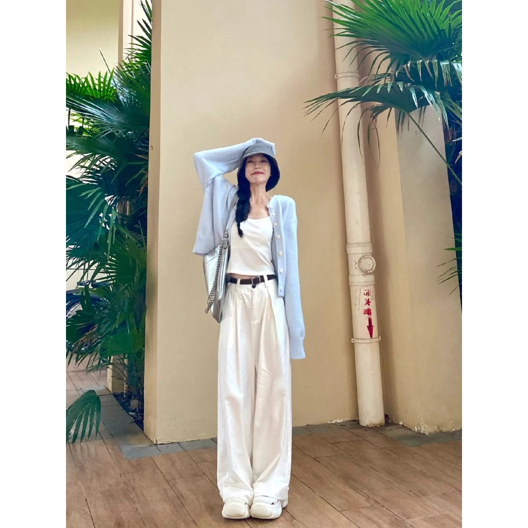 软糯感浅蓝色针织开衫毛衣外套女秋季新款简约百搭短款上衣外套