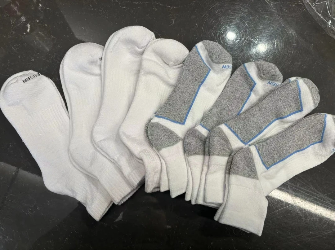 福袋有袜子一双