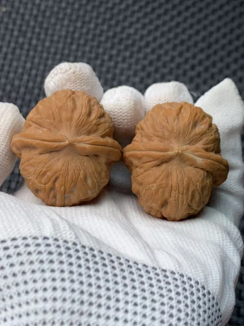 42左右龙筋平谷元宝文玩核桃对核桃