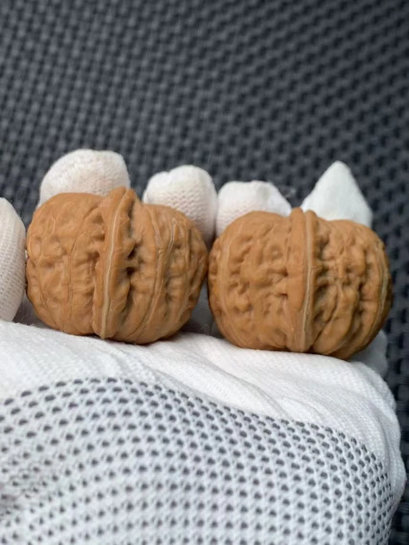 40左右龙筋平谷元宝文玩核桃对核桃