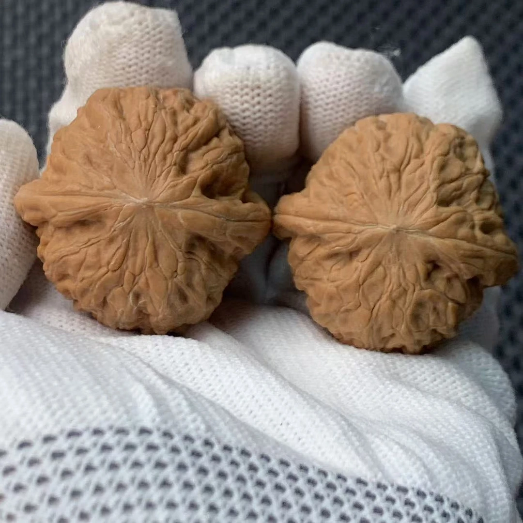 38~39左右铁锤妹妹文玩核桃对核桃