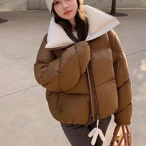 2023年冬新款韩版撞色面包服短款泡芙立领加厚美拉德羽绒服女外套
