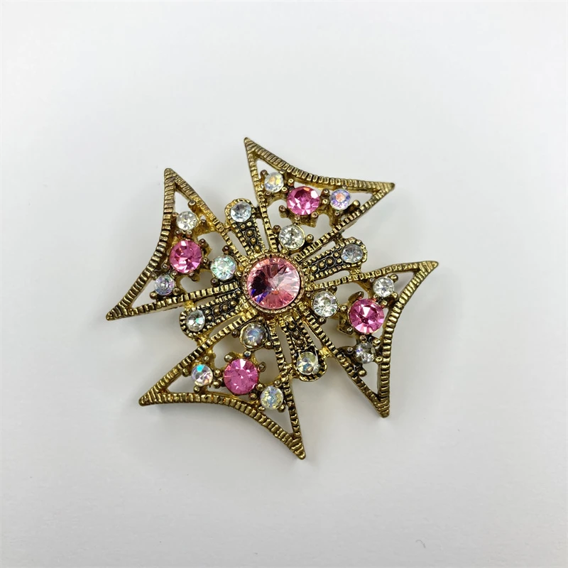 合金胸针 粉色马耳他胸针1-17【2061130-089】