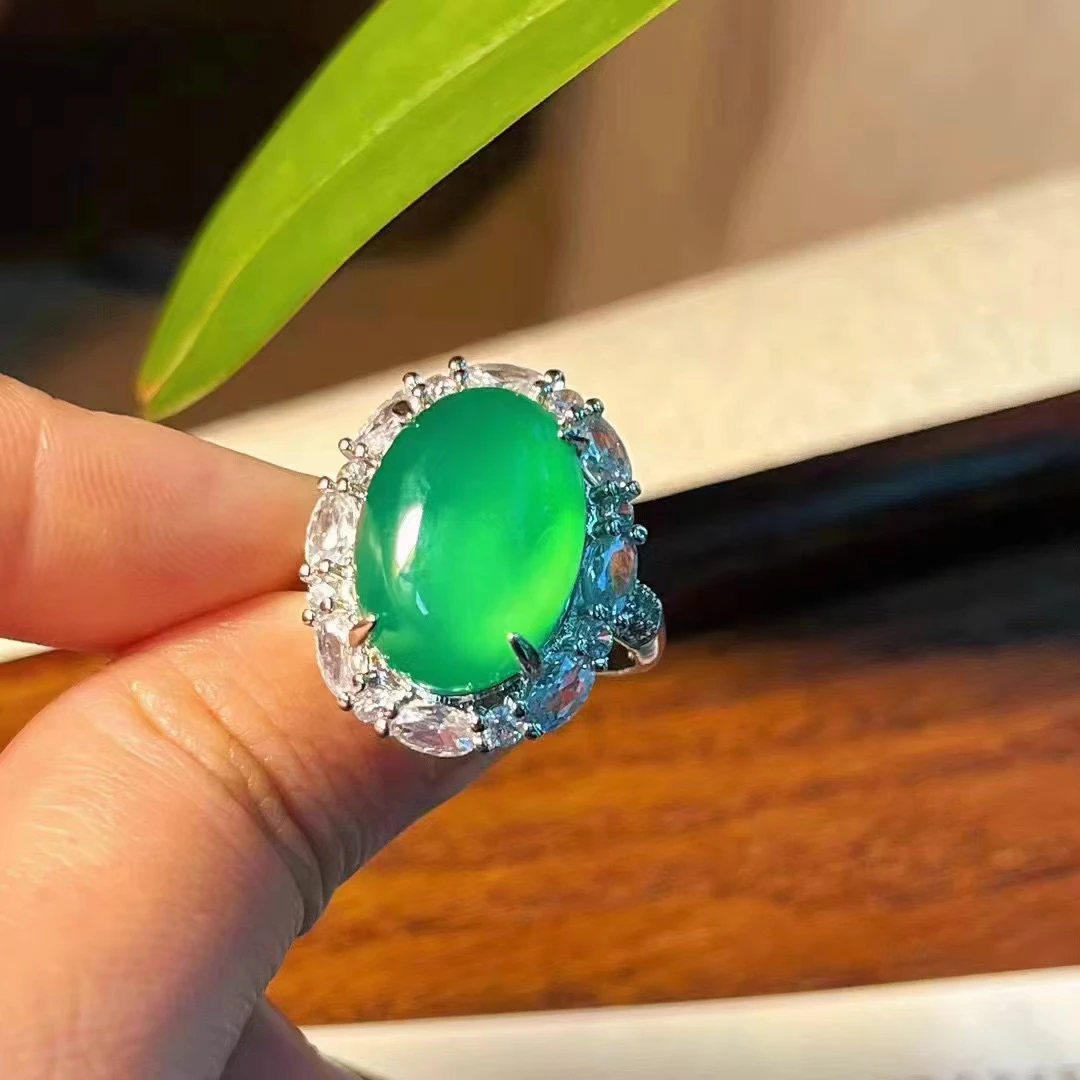 正品天然玉髓满绿色豪镶款戒指