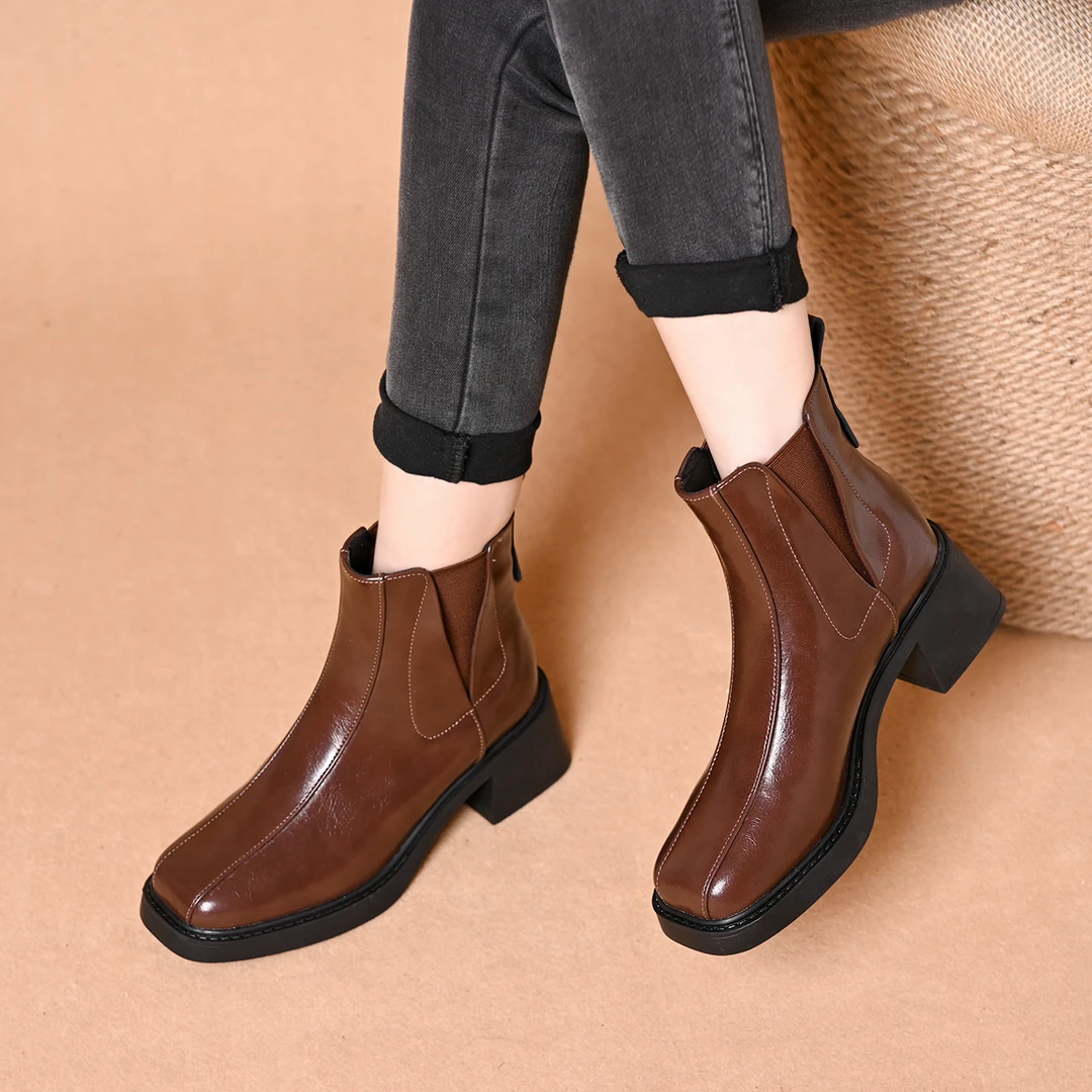 简约方头粗跟切尔西靴2025新款秋冬季新款加绒马丁靴法式复古短靴