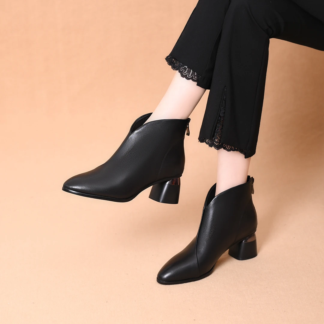 高跟短靴女粗跟秋冬季女鞋2025年新款中跟皮鞋春秋款女靴单靴