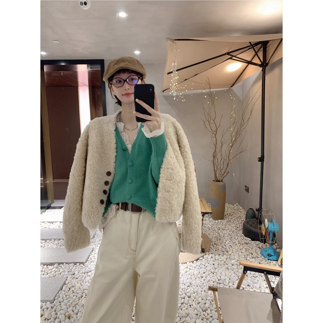 【暖羊羊】2024冬新款羊毛外套V领简约百搭高级感小排扣外套