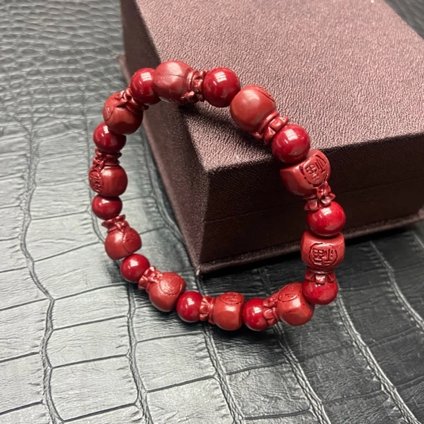 【镇店收藏 正品保障】110精美牛血红福袋手链