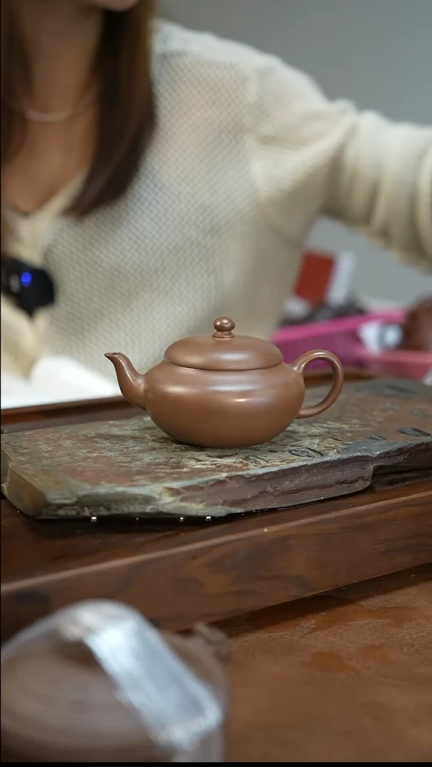【闪购商品】紫砂茶壶革紫泥三弯流梨形福利150cc左右