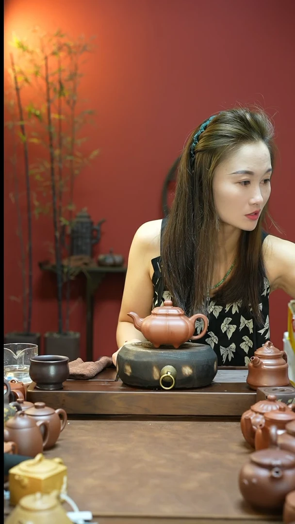 【闪购商品】紫砂茶壶筋纹传炉红皮龙270cc左右