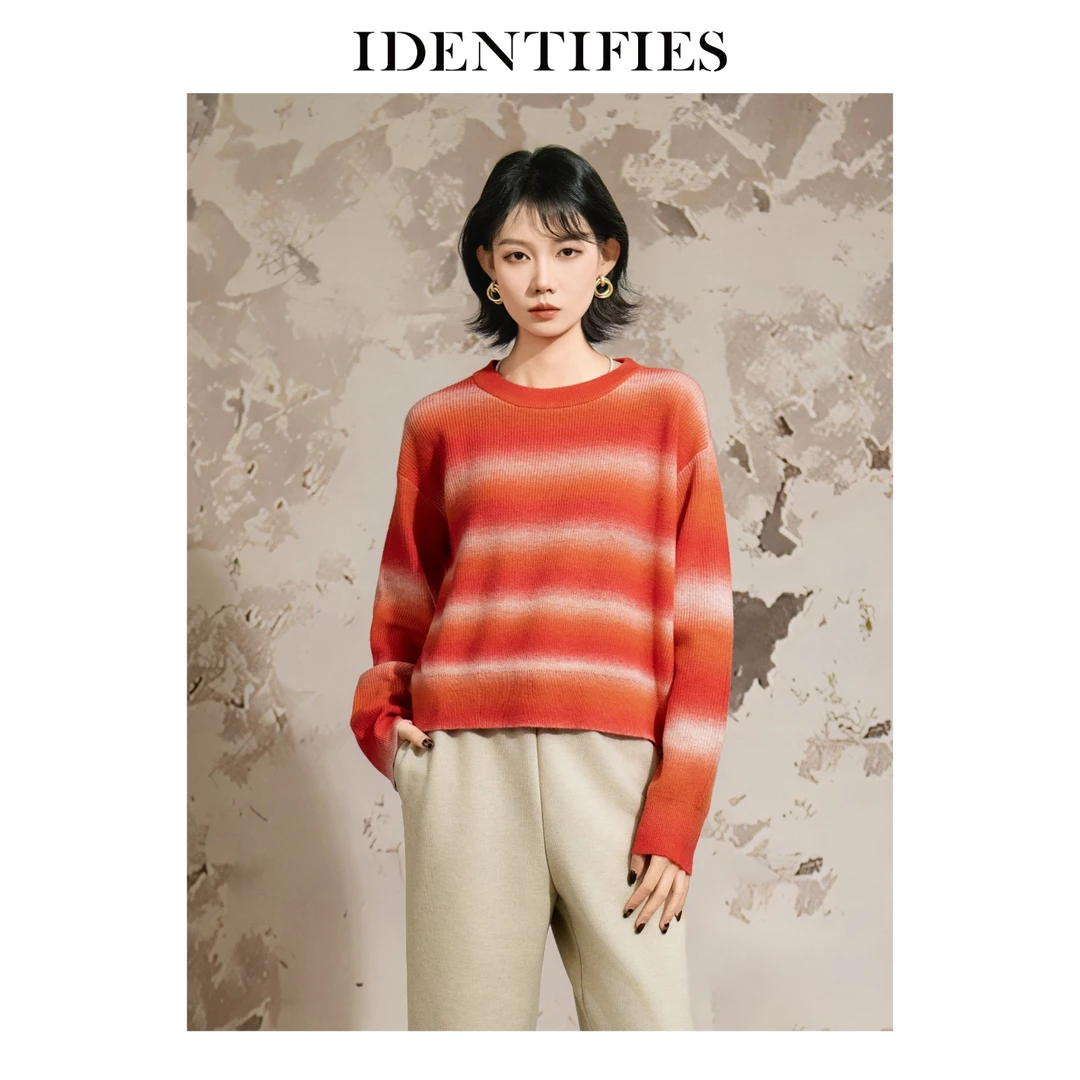 IDENTIFIES/易缔媤圆领宽松渐变色针织衫女秋冬氛围感毛衣D73447