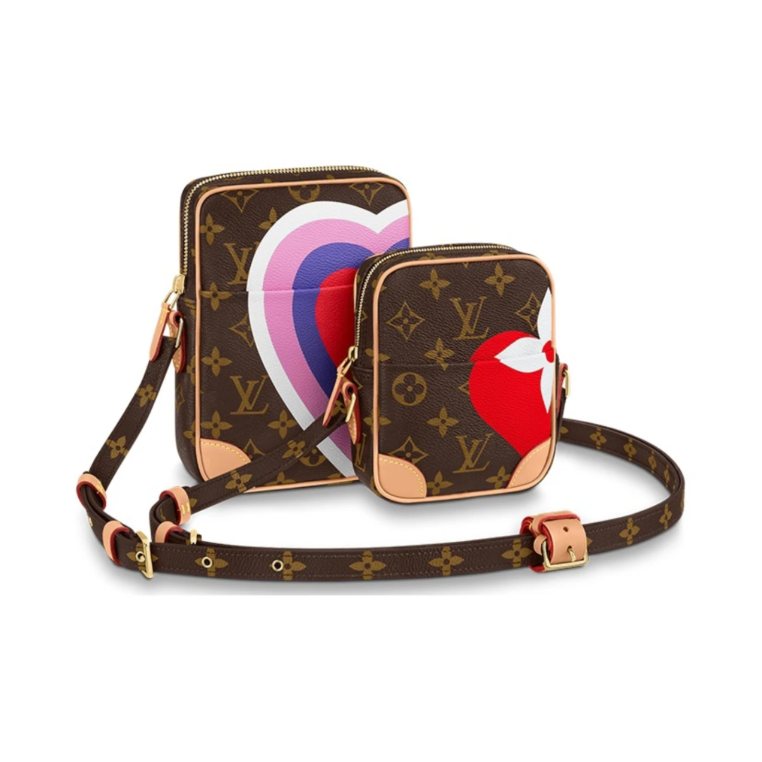 全新未使用 LouisVuitton/路易威登 纸牌系列心形花朵单肩包01899