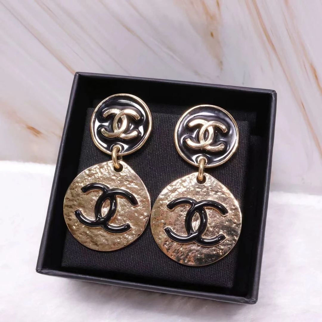 99新 Chanel/香奈儿 22a黑金复古双圆牌吊坠耳环 05789