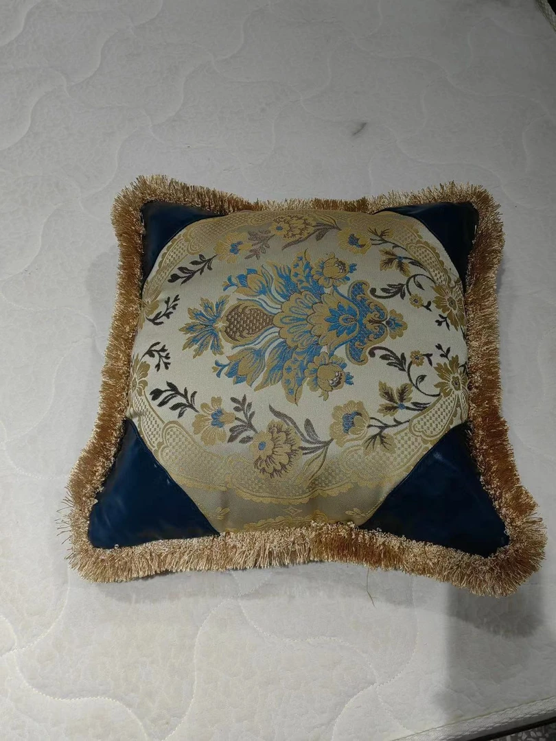 24号抱枕450*450*200含芯绣花