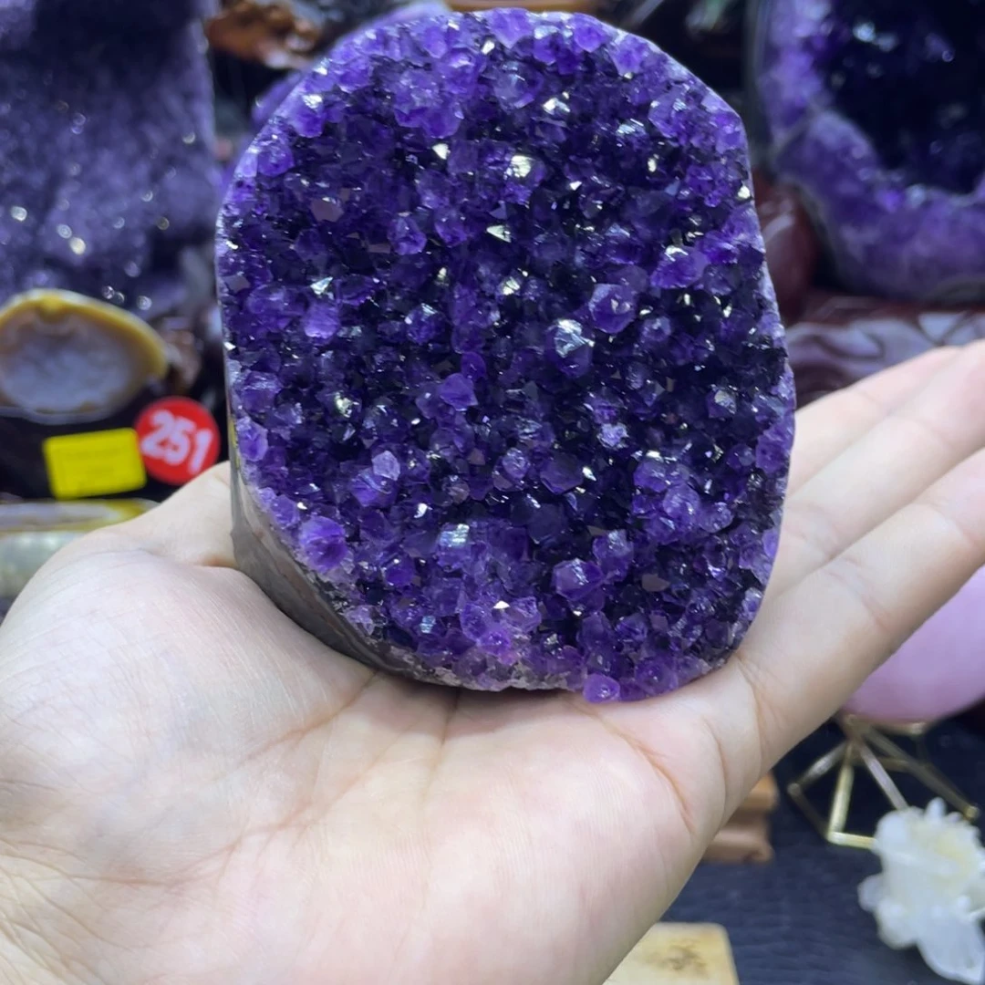 水晶大型摆件（非配饰）未镶嵌