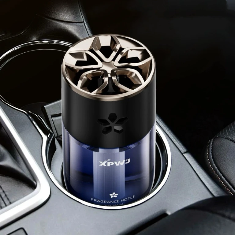 香飘万家车载香薰汽车香水车内除异味高级酒店摆件孕妇婴儿可用