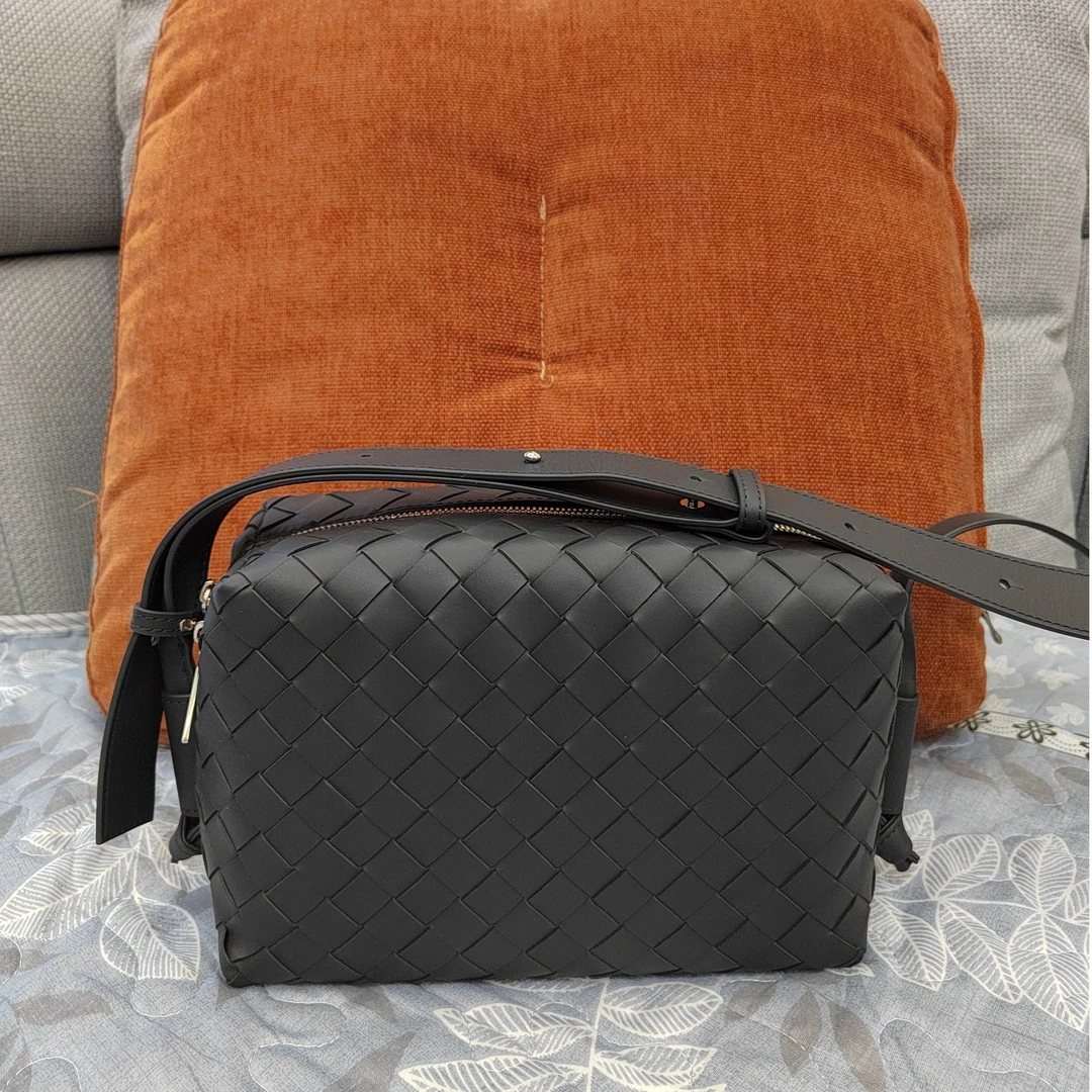 头层牛皮手工编织斜挎包时尚洋气简约轻奢潮流百搭长25高16厚10