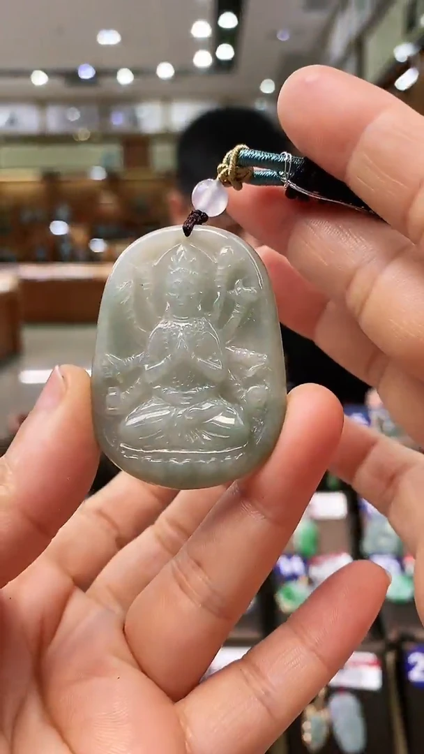 【闪购商品】翡翠颈饰未镶嵌千手观音