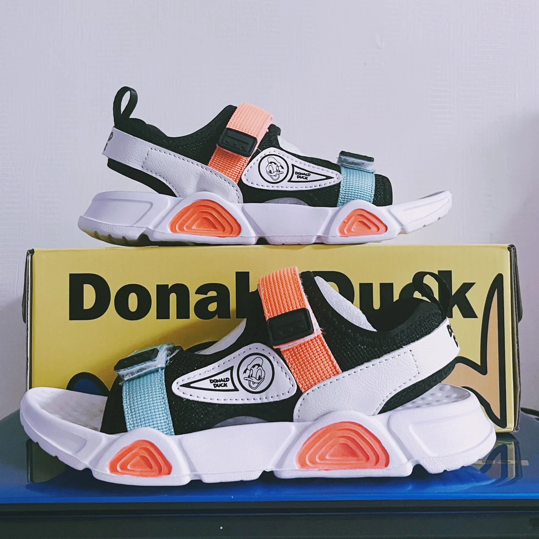 迪士尼唐老鸭夏季儿童沙滩鞋，款式随机，联系客服备注尺码