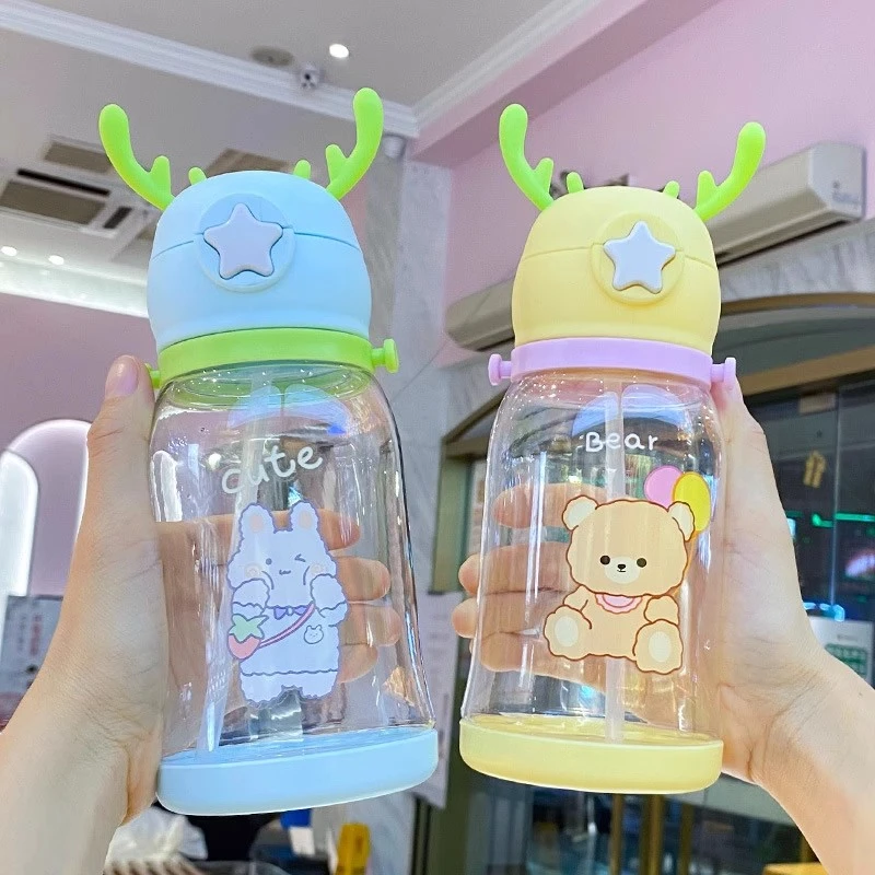 儿童水杯，颜色随机发