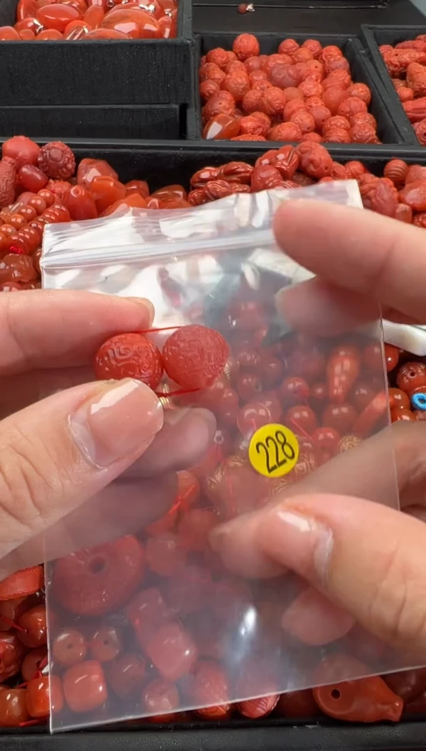 【闪购商品】南红玛瑙颈饰未镶嵌1