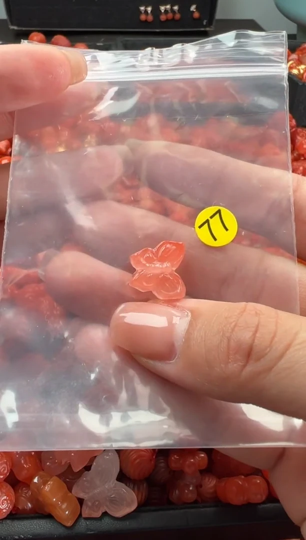 【闪购商品】南红玛瑙颈饰未镶嵌1