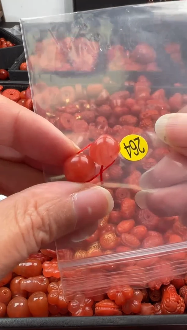 【闪购商品】南红玛瑙颈饰未镶嵌1