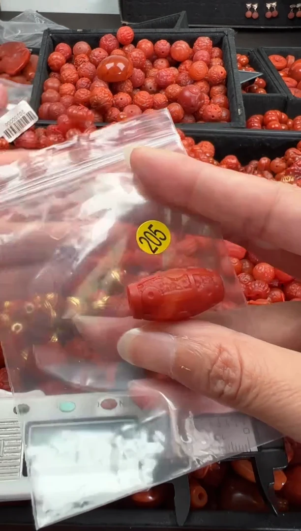 【闪购商品】南红玛瑙颈饰未镶嵌1