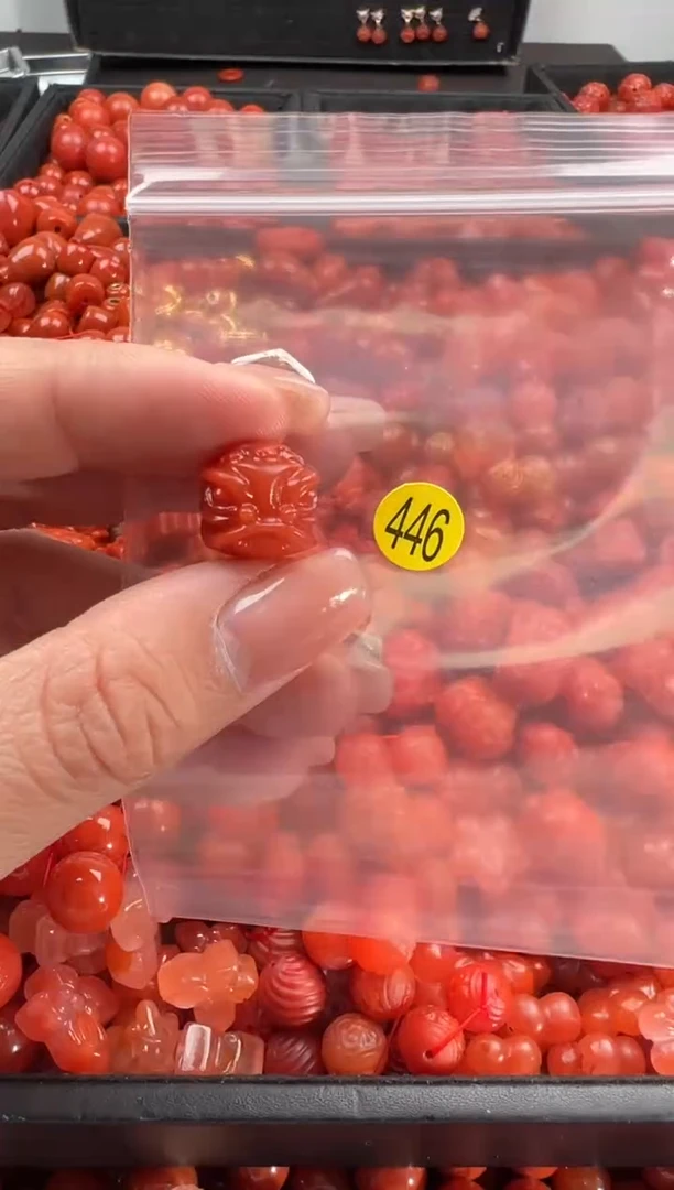 【闪购商品】南红玛瑙颈饰未镶嵌1