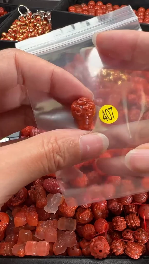 【闪购商品】南红玛瑙颈饰未镶嵌1