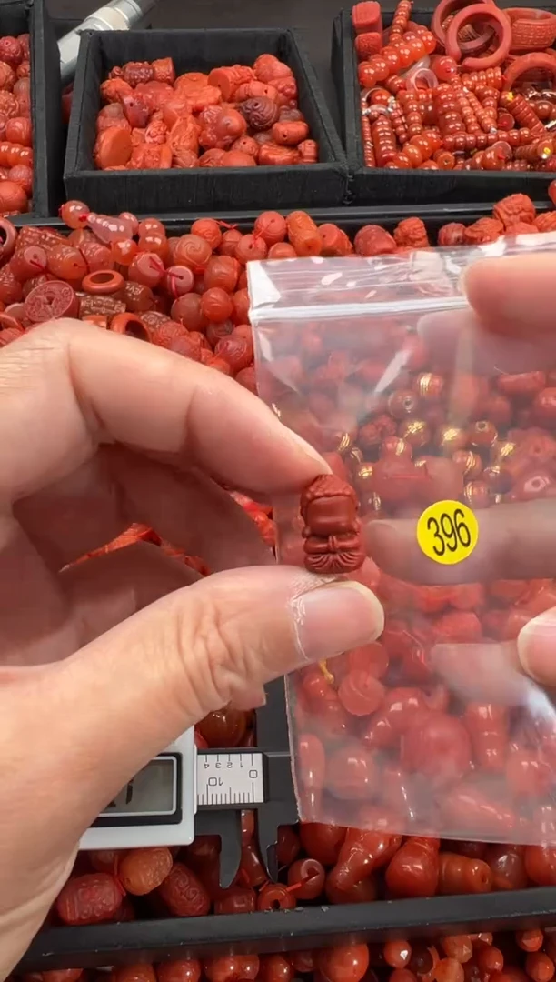 【闪购商品】南红玛瑙颈饰未镶嵌1