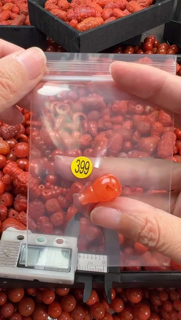 【闪购商品】南红玛瑙颈饰未镶嵌1