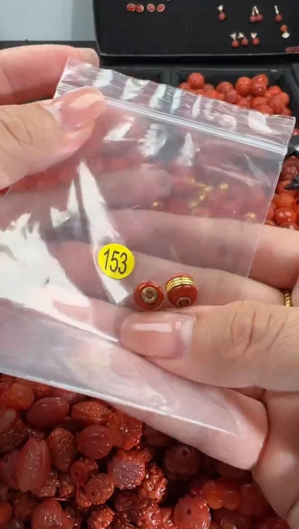 【闪购商品】南红玛瑙颈饰未镶嵌1