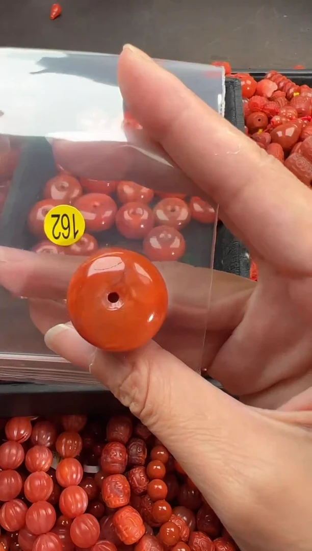 【闪购商品】南红玛瑙颈饰未镶嵌1