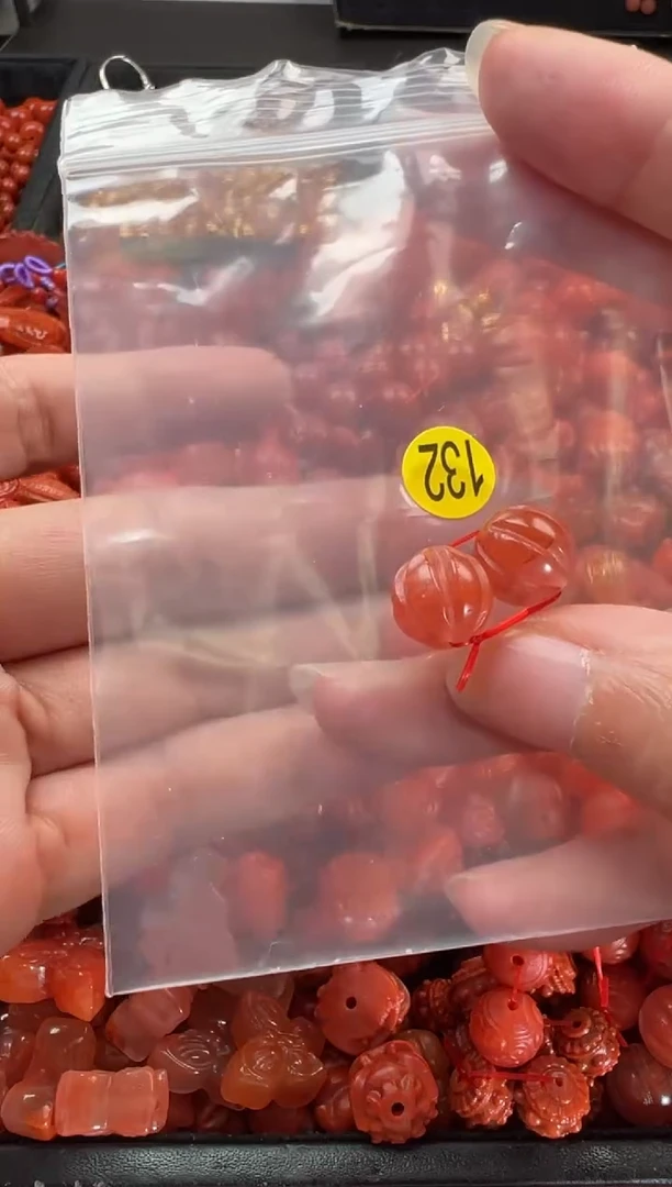 【闪购商品】南红玛瑙颈饰未镶嵌1
