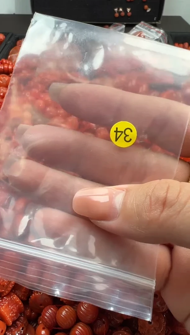 【闪购商品】南红玛瑙颈饰未镶嵌1