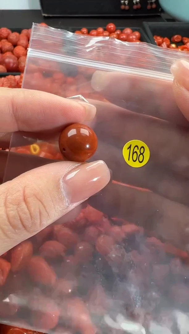 【闪购商品】南红玛瑙颈饰未镶嵌1